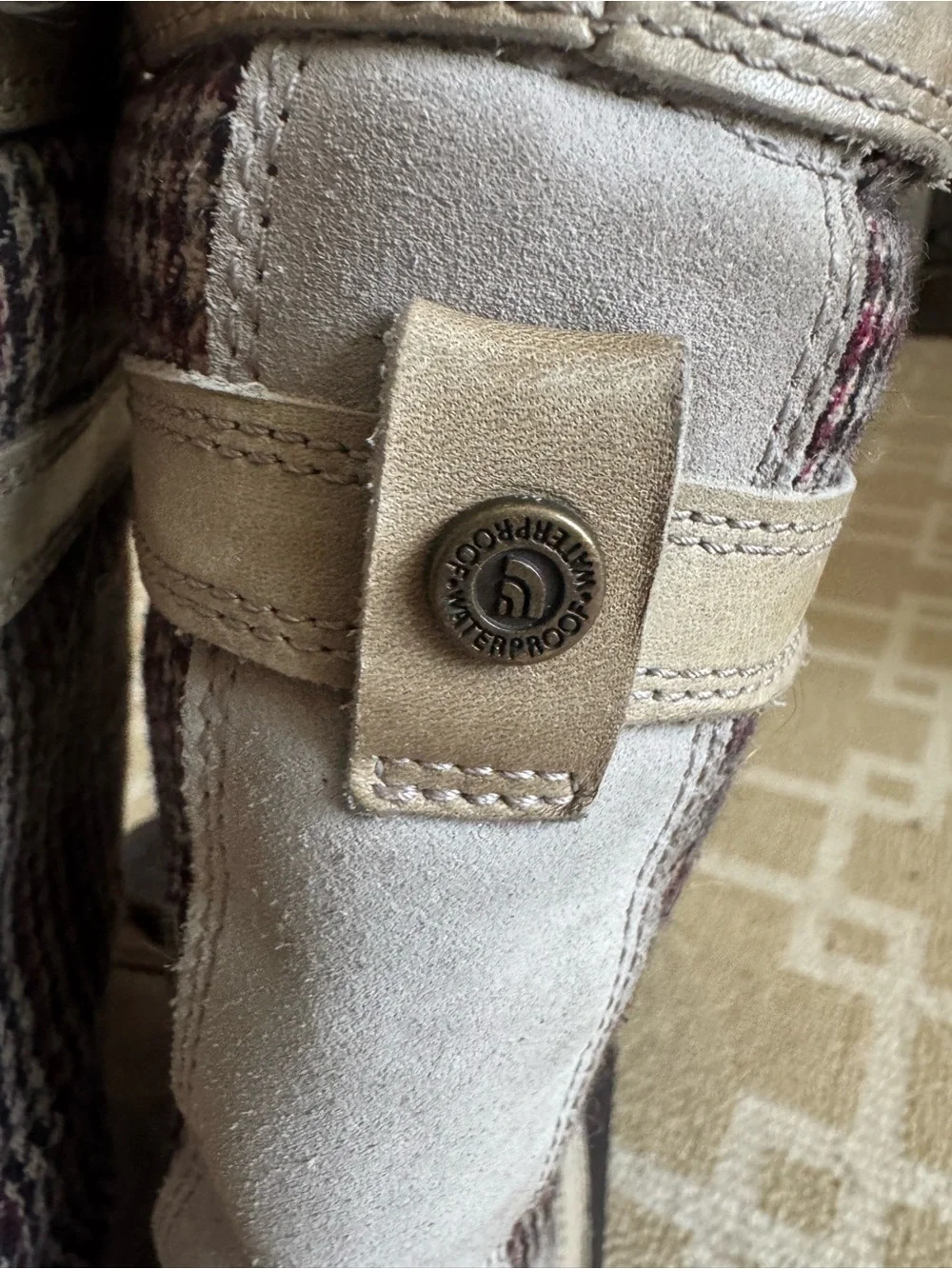 The North Face Shellista Lace Luxe Houndstooth Snow Boots Khaki Size 9